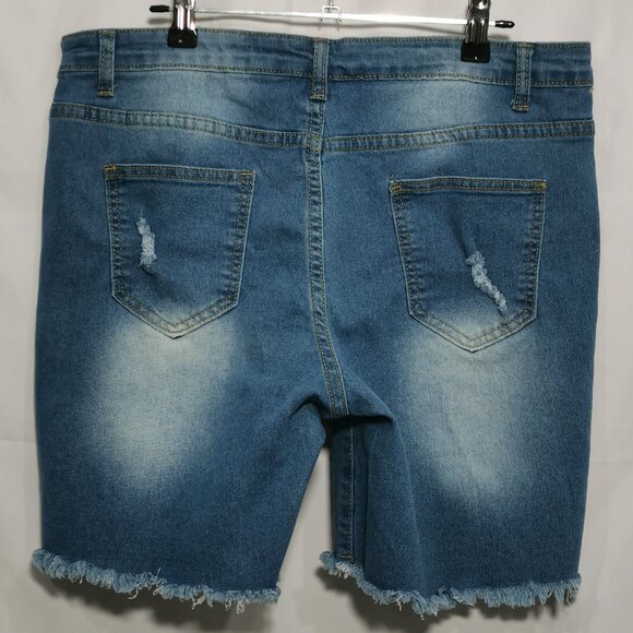 Distressed Medium Wash Denim Shorts Size L NWOT #105 - Picture 3 of 5